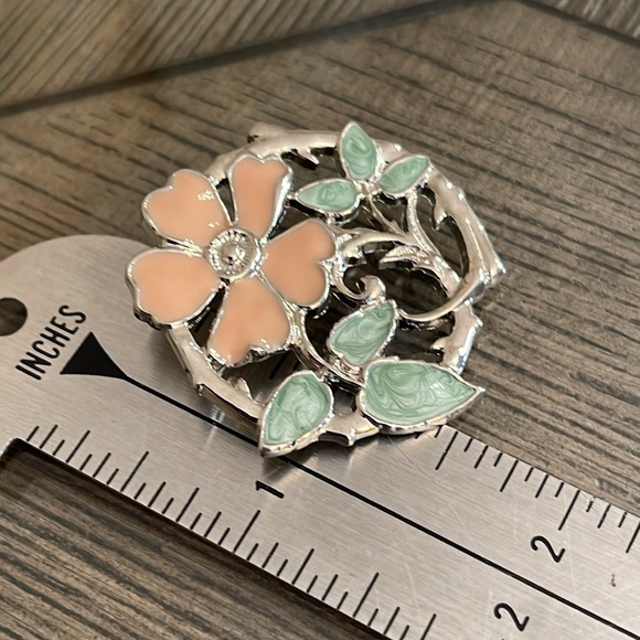 Vintage 1928 Brand Silver-tone & Enamel Floral Pin - Picture 7 of 14